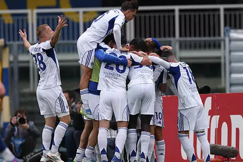 كومو يرغب في التعاقد مع نجم ليفربول
